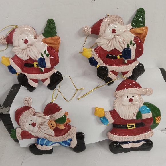 4 Santa-claus Handcrafted Ceramics Ornaments   large - Picture 1 of 4